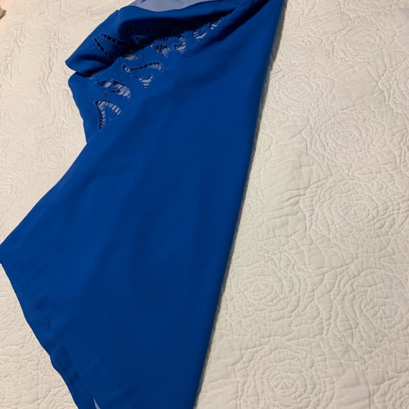 Gorgeous , light weight  shift dress by Andrew Marc - New York size 8 - Picture 11 of 11